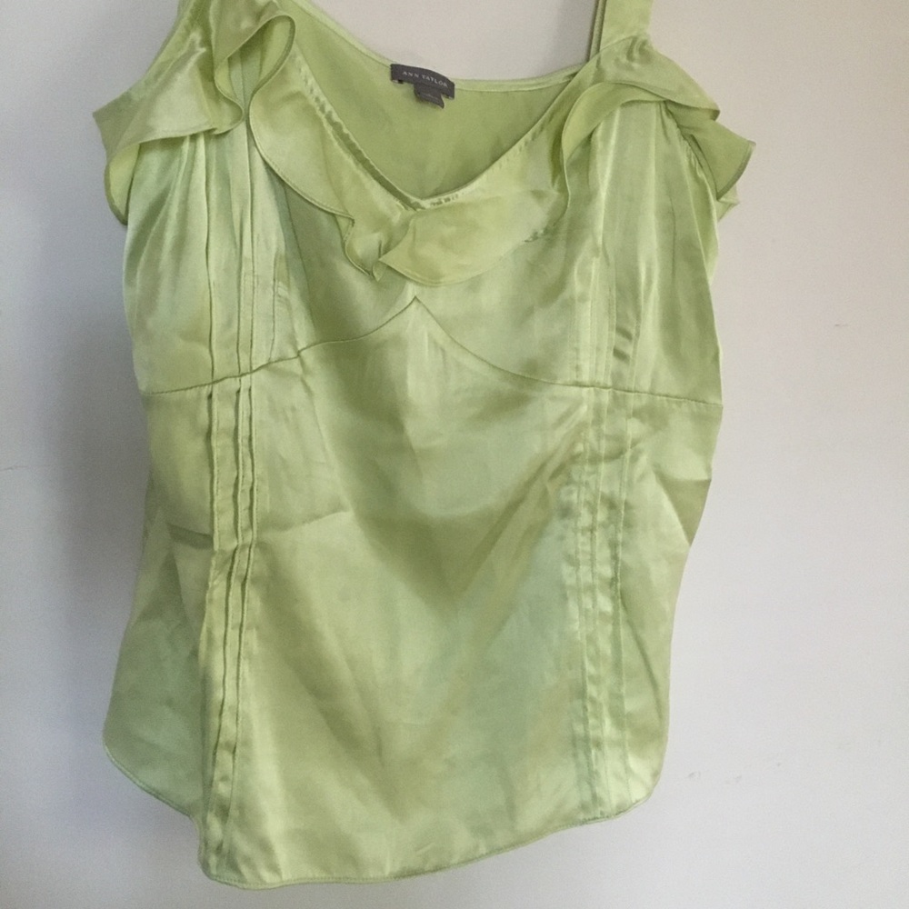 Ann Taylor lime silky tank in size L